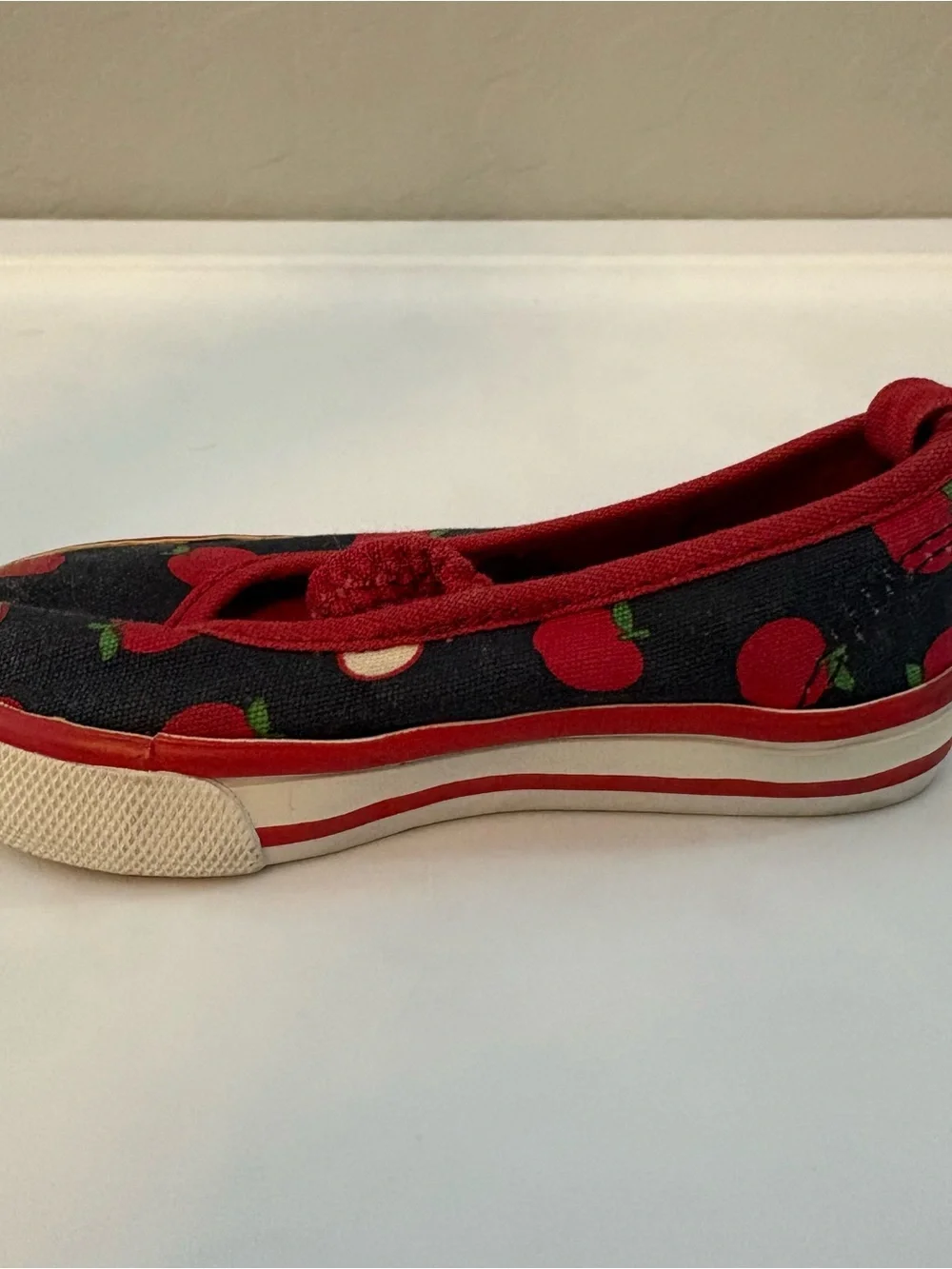 Gymboree prep school navy blue red apple print mary jane style shoes size 4